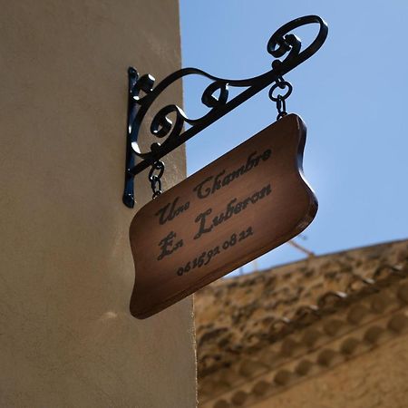 Une Chambre En Luberon Puyvert Luaran gambar