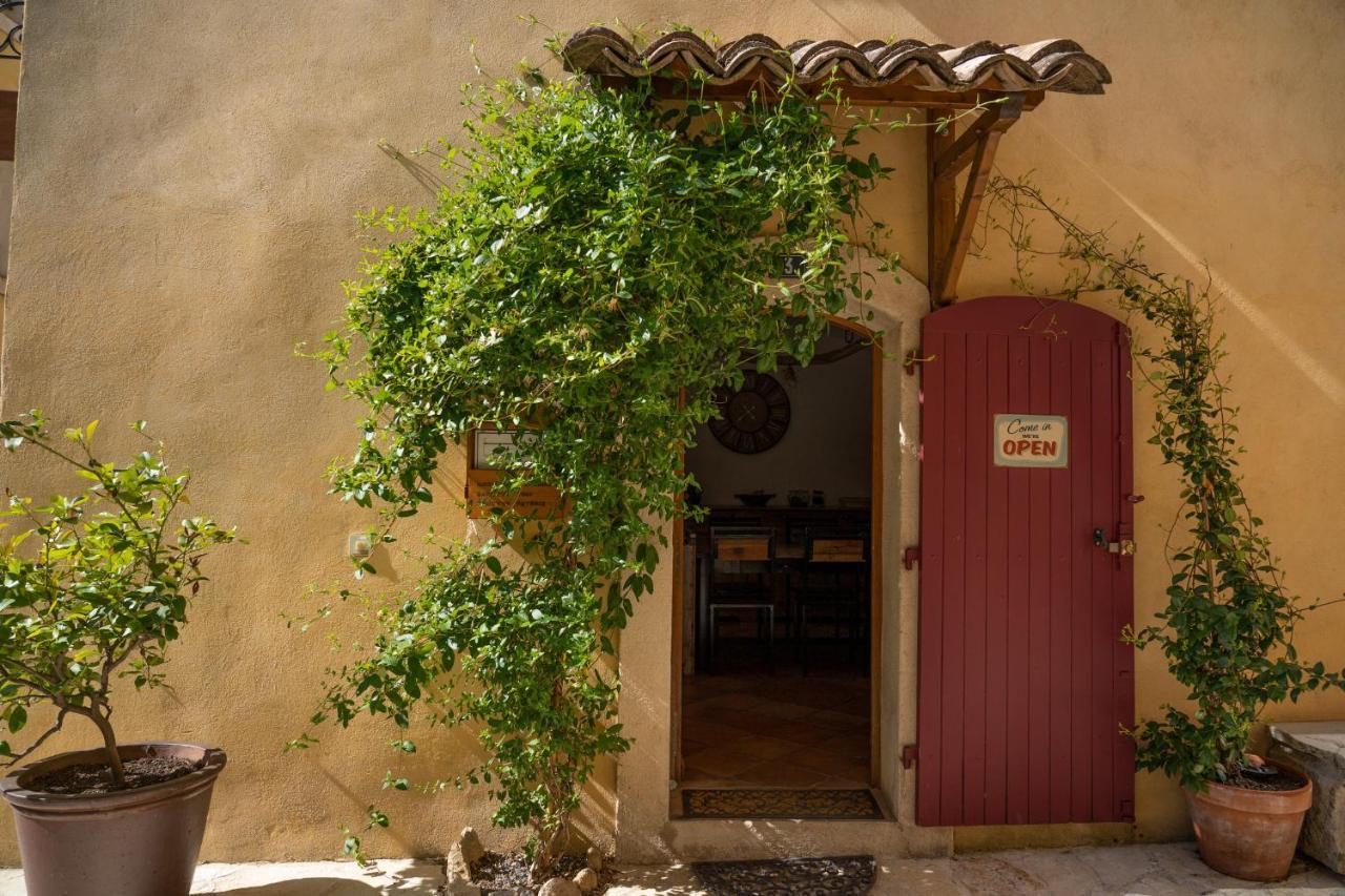 Une Chambre En Luberon Puyvert Luaran gambar