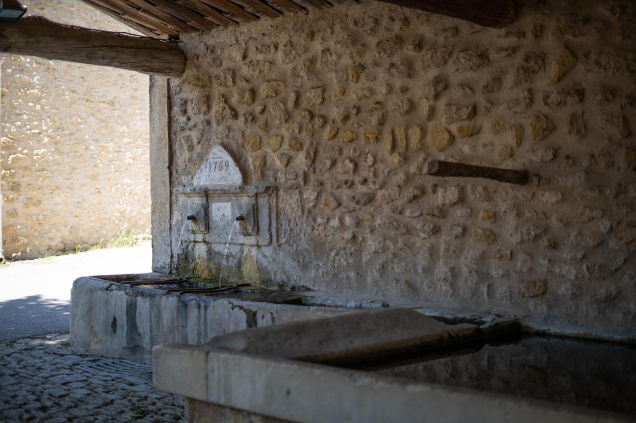 Une Chambre En Luberon Puyvert Luaran gambar